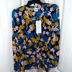 Cabi brand favorite blouse. True to size. New